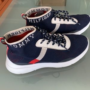 Tommy Hilfiger pull on sneakers